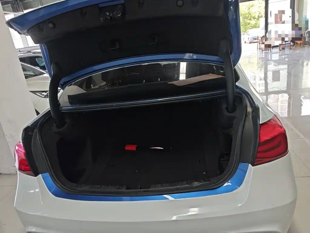 BMW 3 Series — миниатюра 19