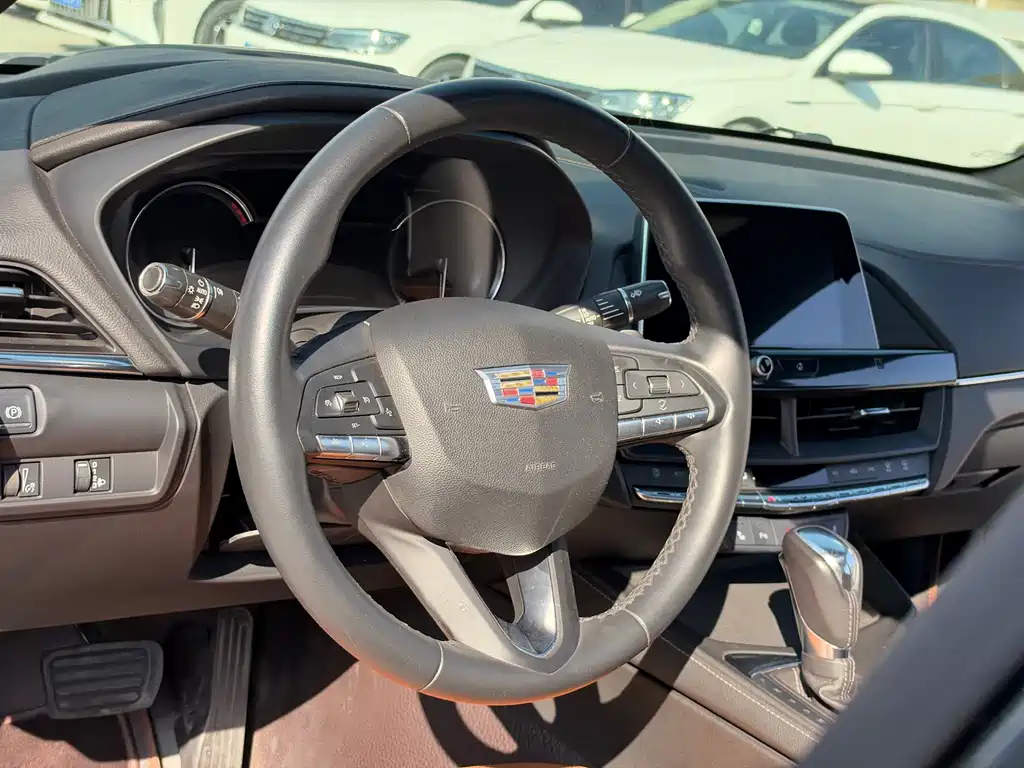 Cadillac CT4 — миниатюра 17