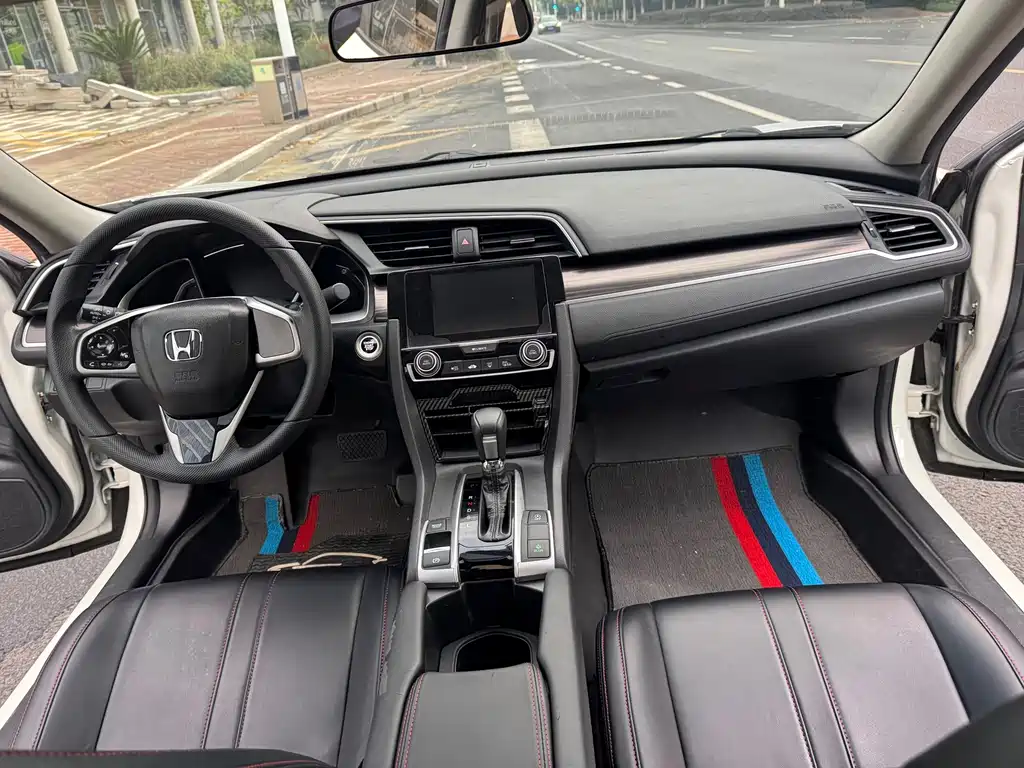 Honda Civic — миниатюра 13