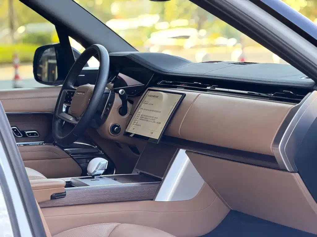 Land Rover Range Rover — миниатюра 12