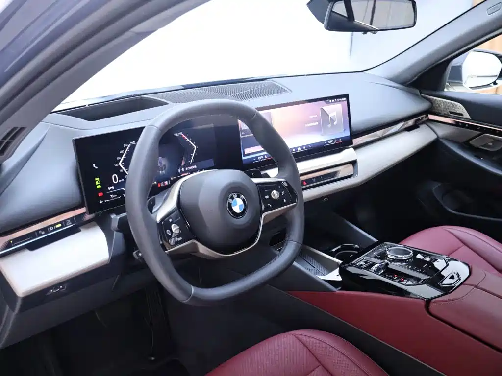 BMW 5 Series — миниатюра 11
