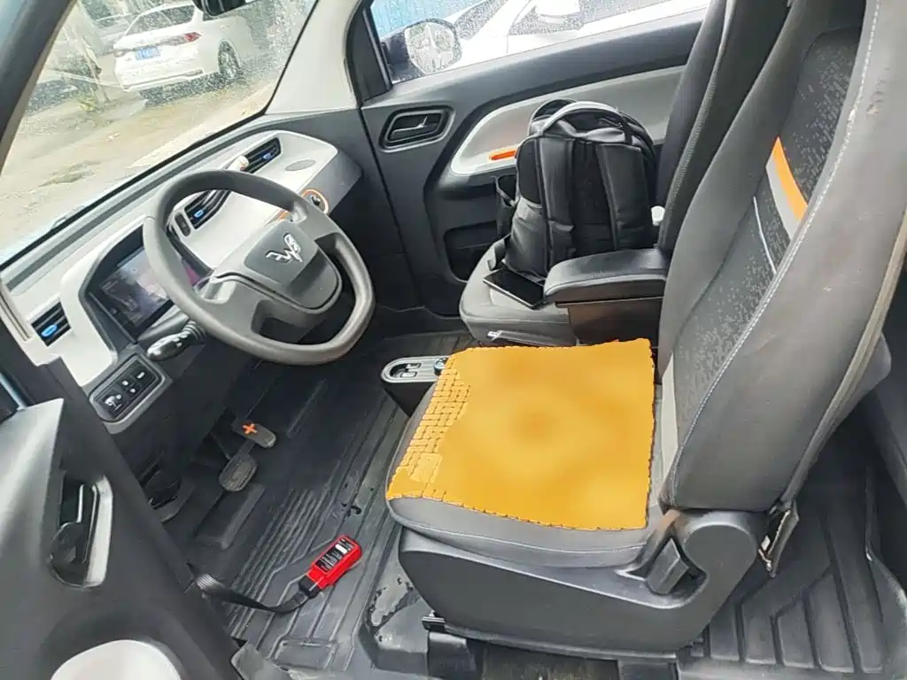 Wuling MINIEV — миниатюра 15