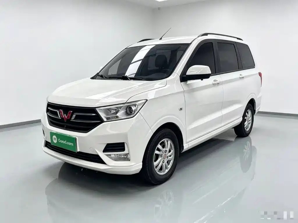 Wuling Hongguang — миниатюра 2