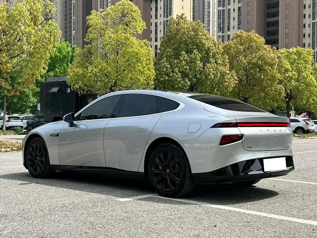 XPeng P7 — миниатюра 7