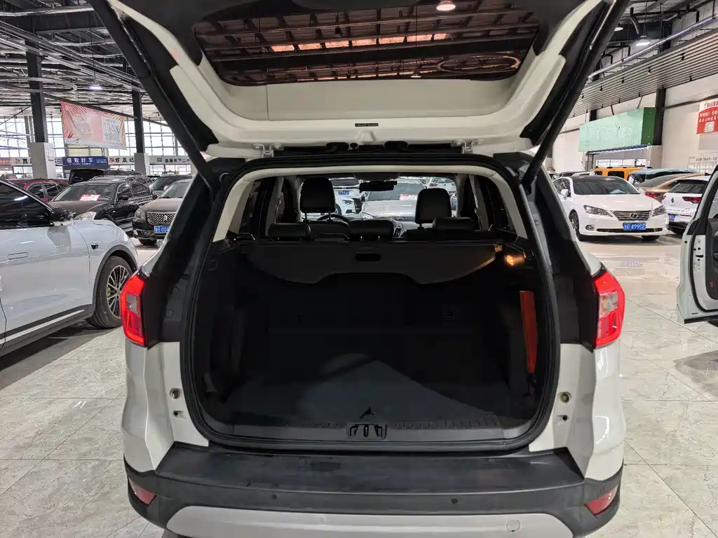 Ford Kuga — миниатюра 3
