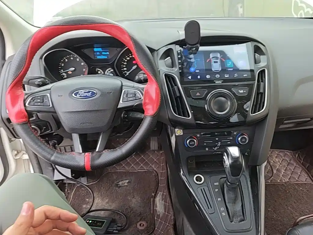 Ford Focus — миниатюра 10