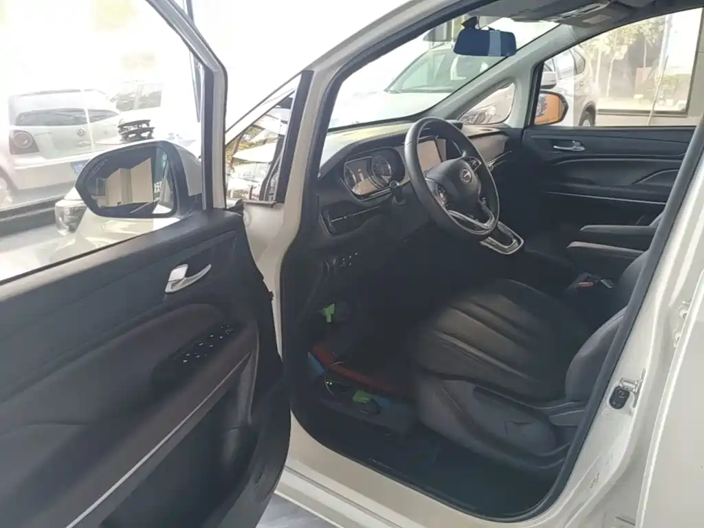 GAC Motor Trumpchi M6 — миниатюра 16