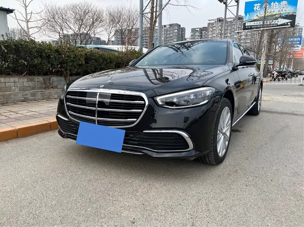 Mercedes-Benz S-Class 2025