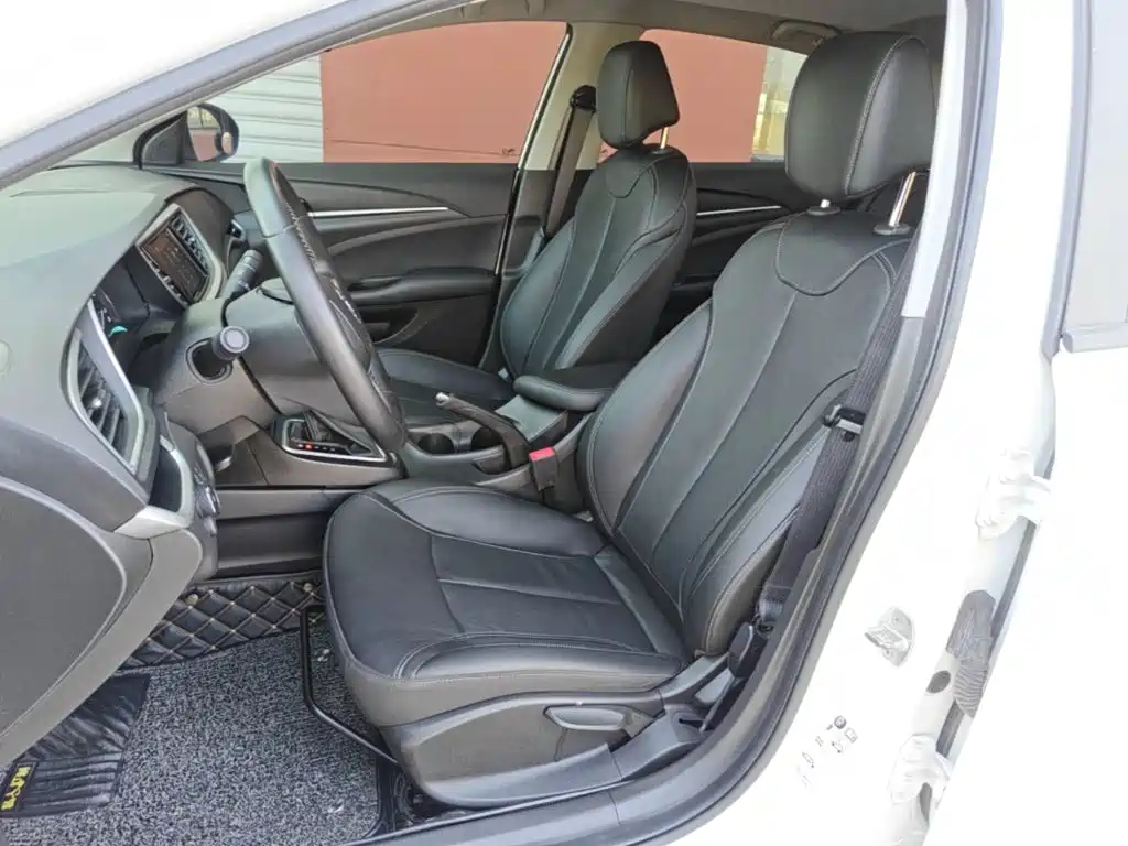 Buick Excelle — миниатюра 15