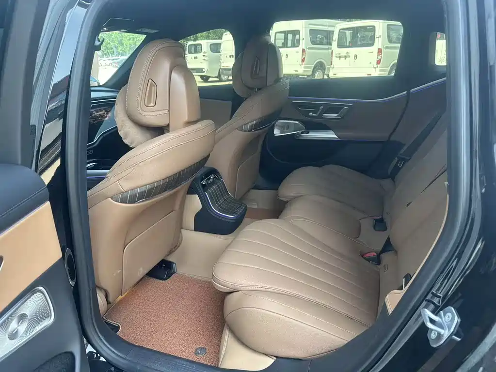 Mercedes-Benz E-Class E 2026 E 300 L Luxury