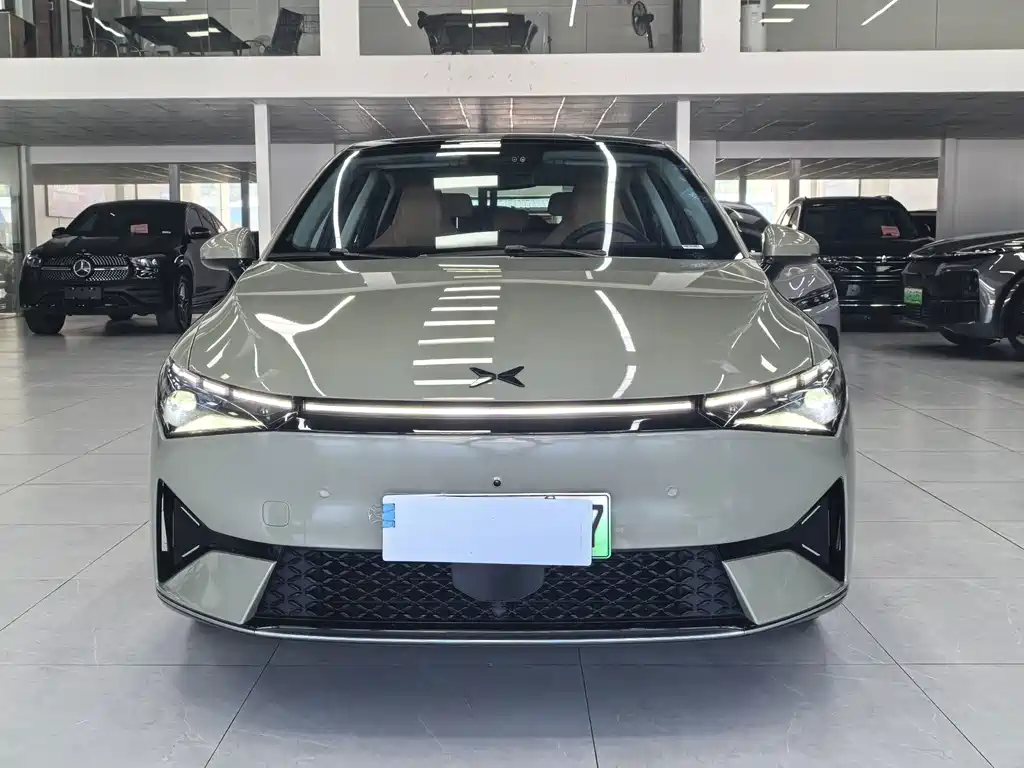 XPeng P5 — миниатюра 2