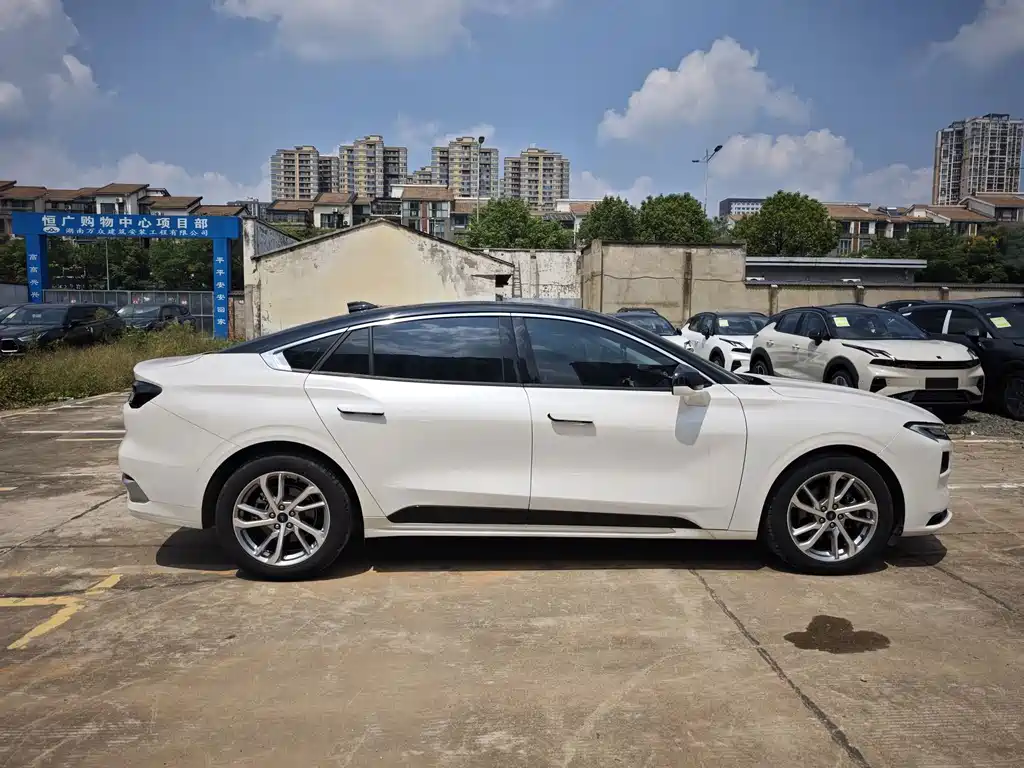 Ford Mondeo — миниатюра 8