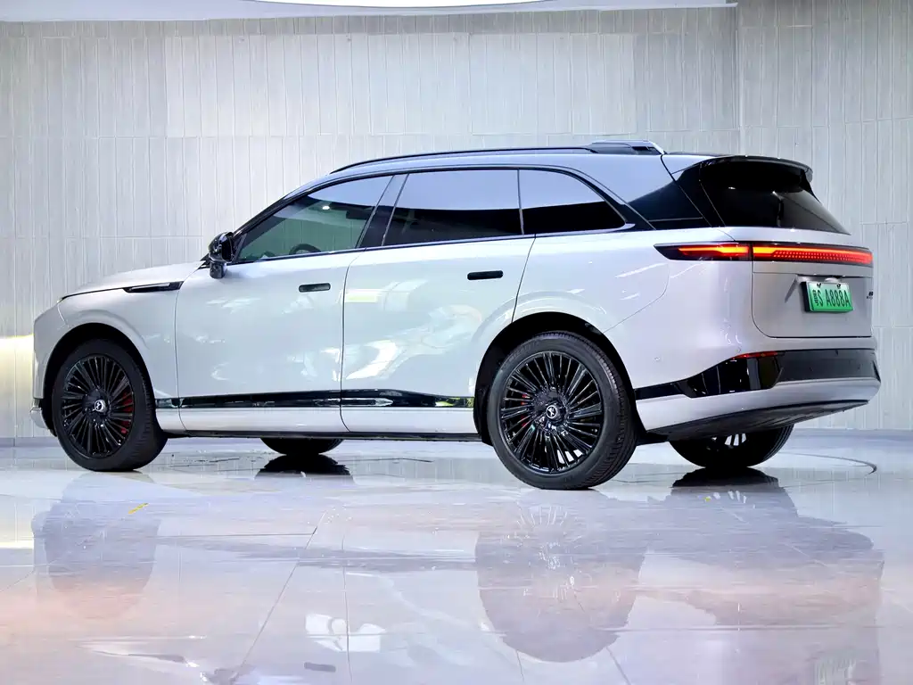 XPeng G9 — миниатюра 5