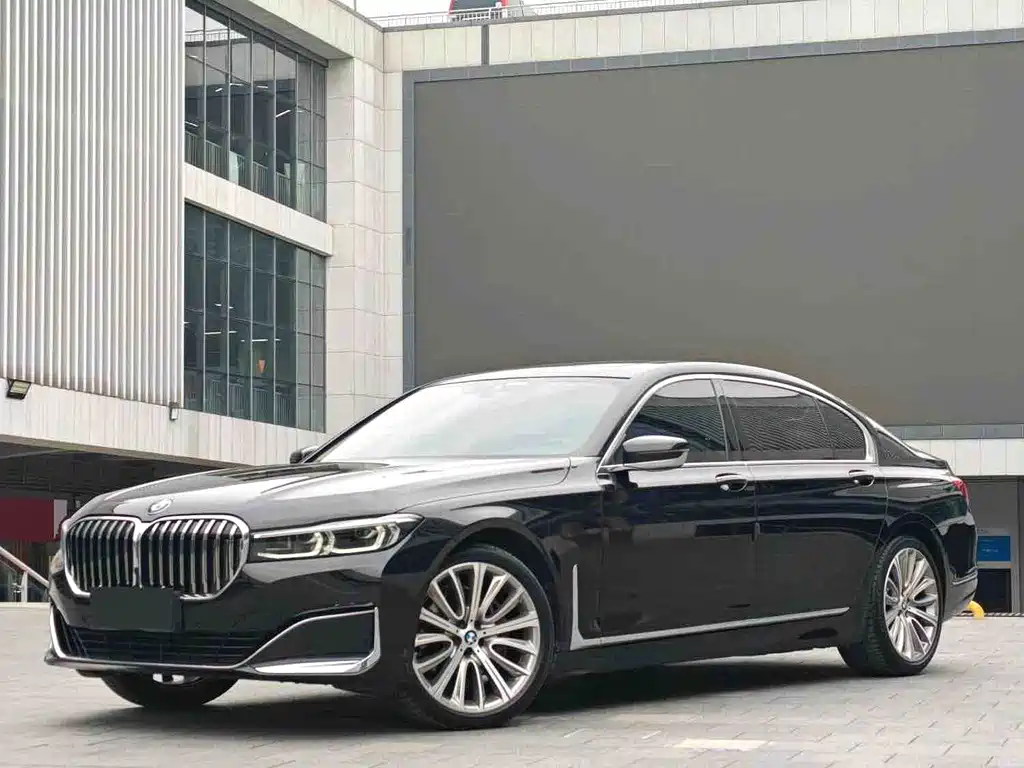 BMW 7 Series — миниатюра 3