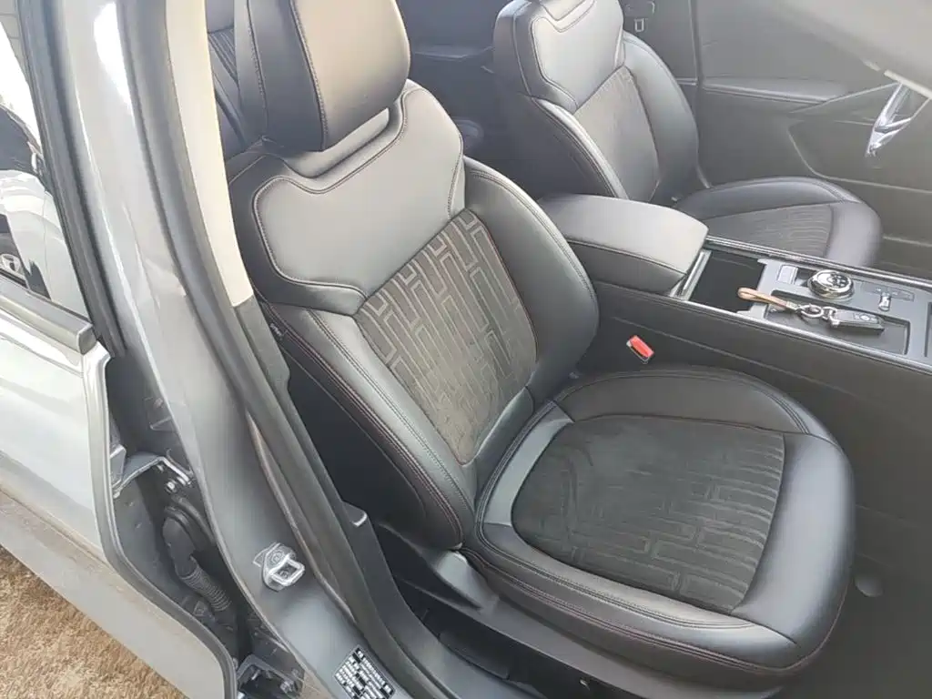 Ford Mondeo — миниатюра 25