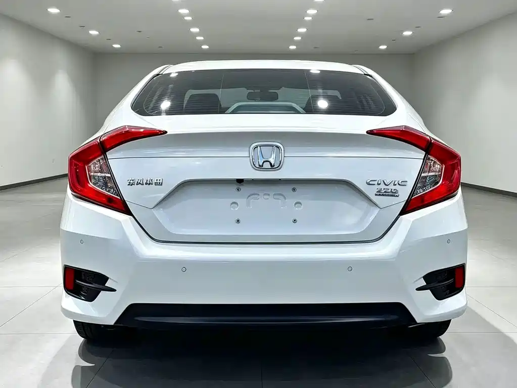 Honda Civic — миниатюра 9