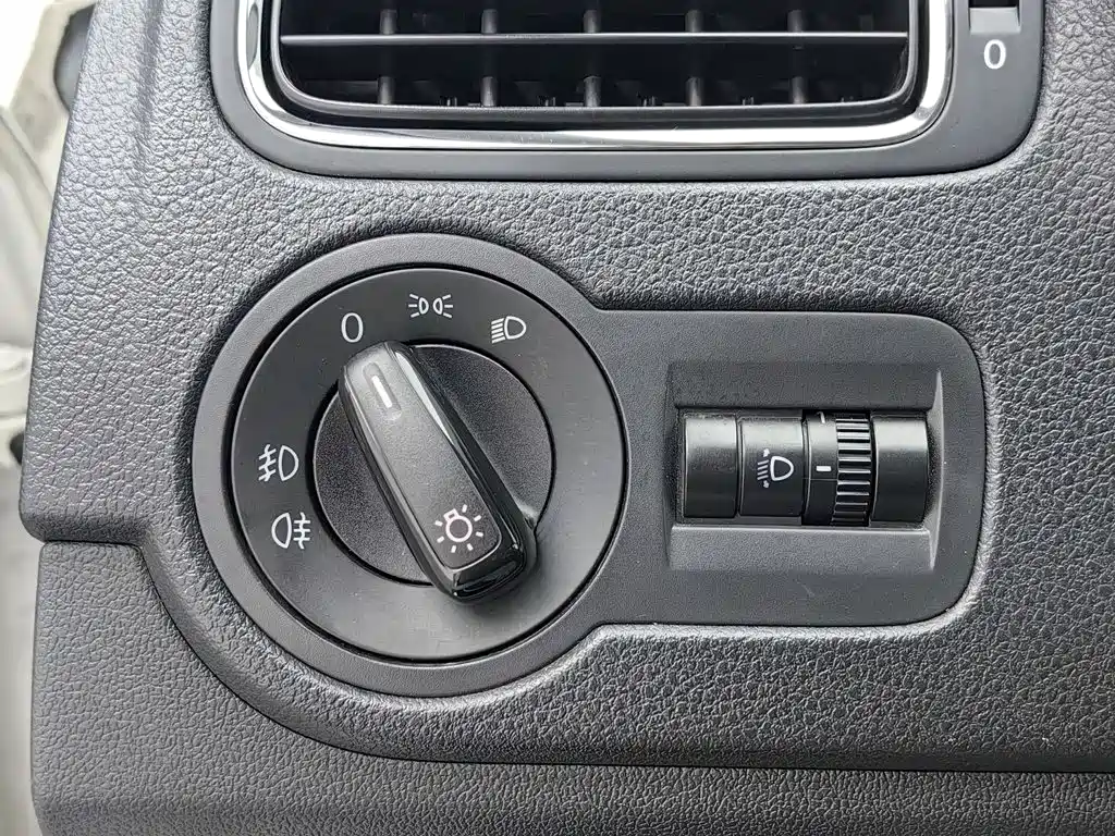 Volkswagen Polo — миниатюра 21