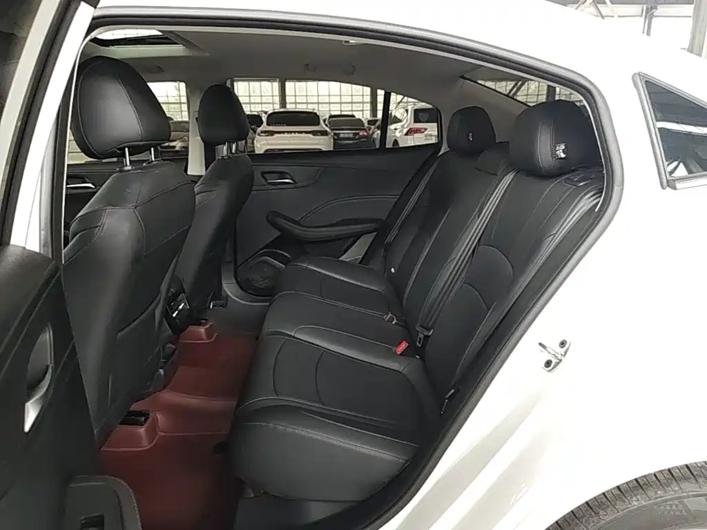 Roewe i5 — миниатюра 17