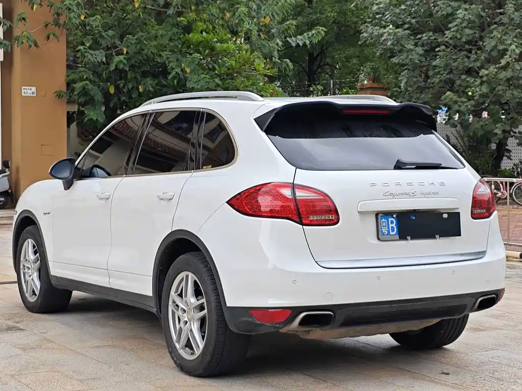 Porsche Cayenne 2011 Cayenne S Hybrid 3.0T