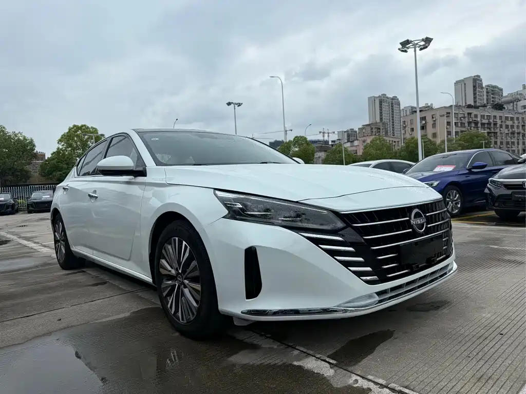 Nissan Teana — миниатюра 4
