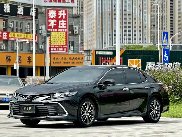 TOYOTA CAMRY 2021