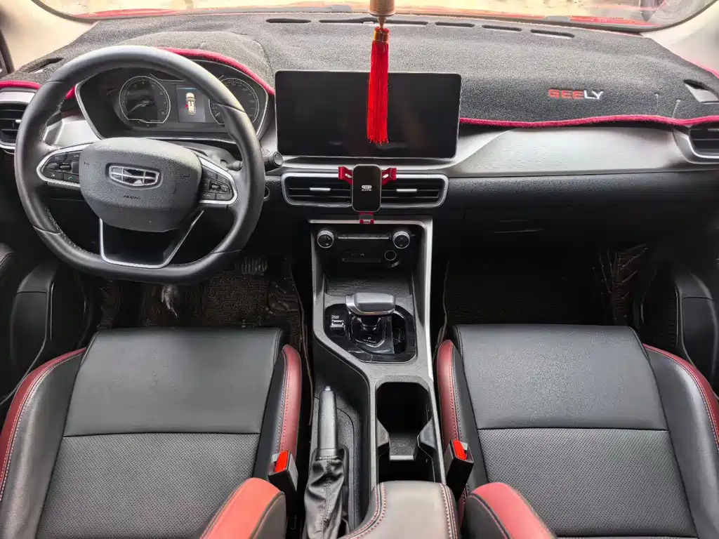 Geely Binyue — миниатюра 6