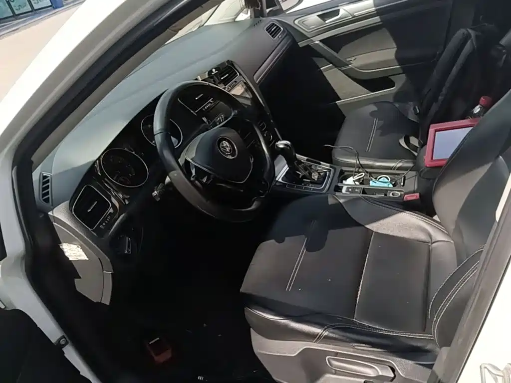 Volkswagen Golf — миниатюра 15