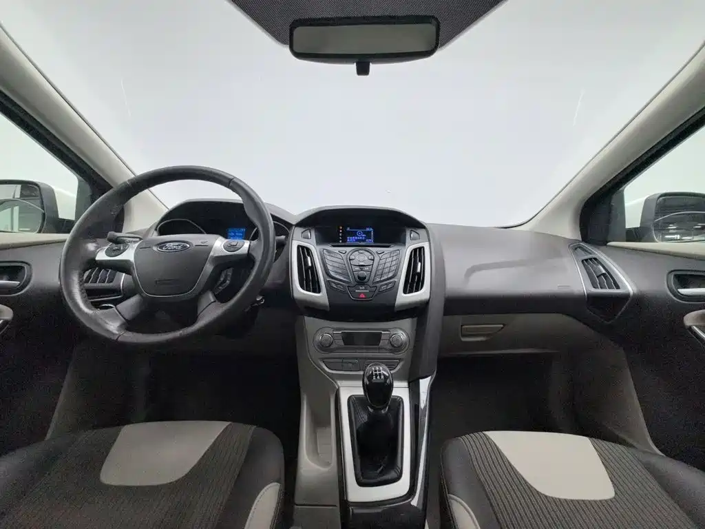 Ford Focus — миниатюра 5