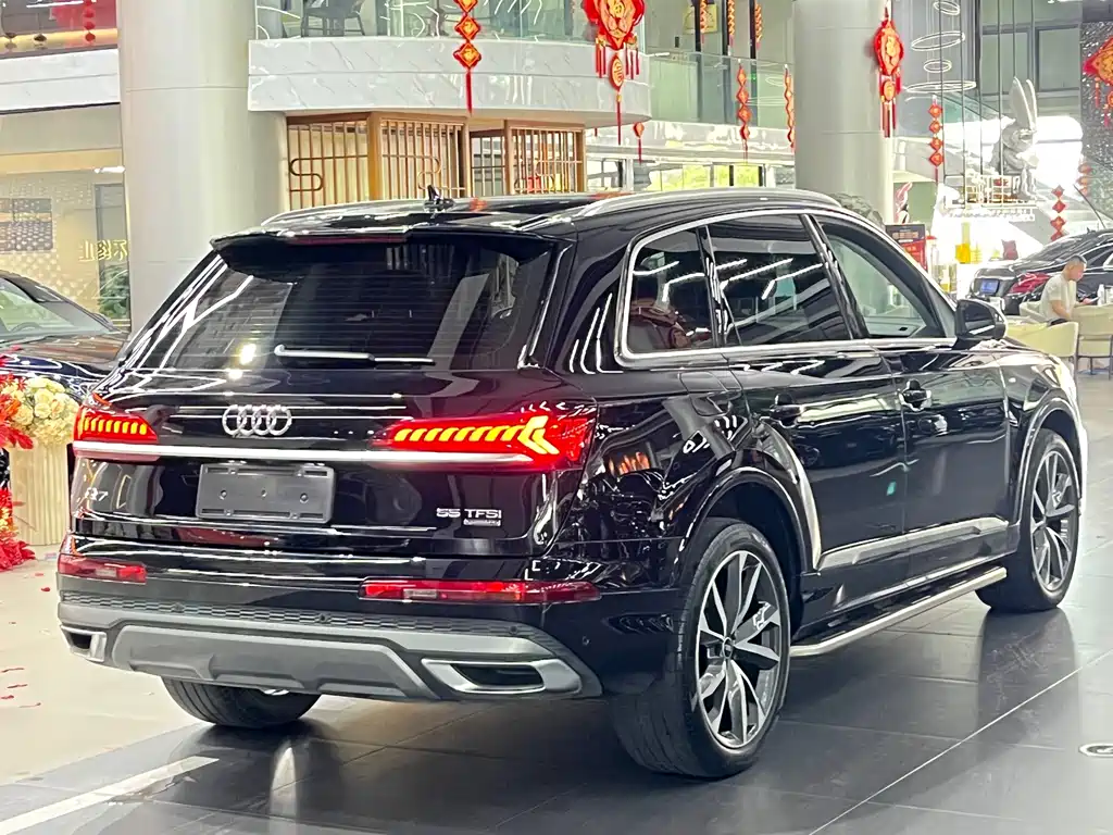Audi Q7 — миниатюра 7