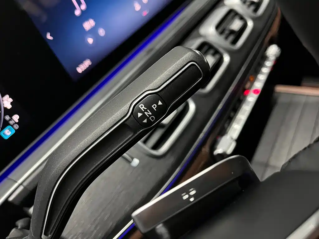 Mercedes-Benz GLE (Import) — миниатюра 20
