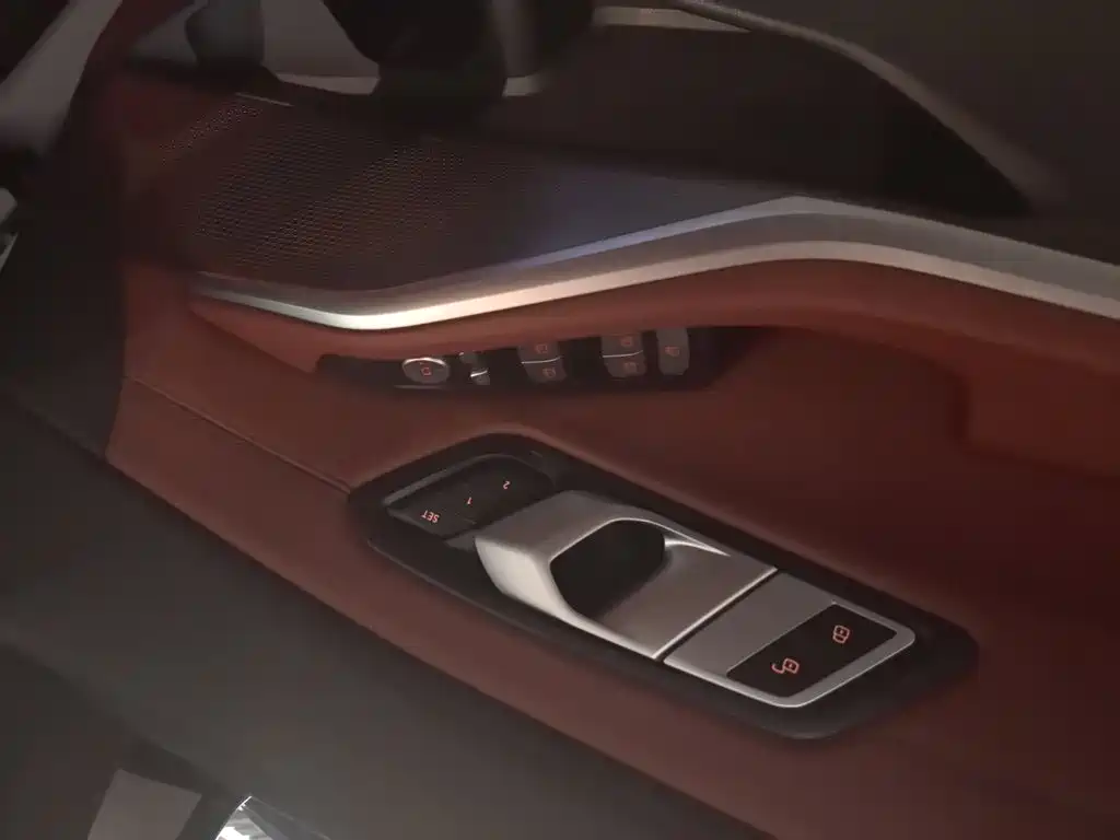 BMW 3 Series — миниатюра 4