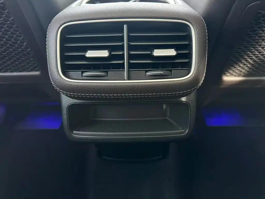 Mercedes-Benz GLE (Import) — миниатюра 22