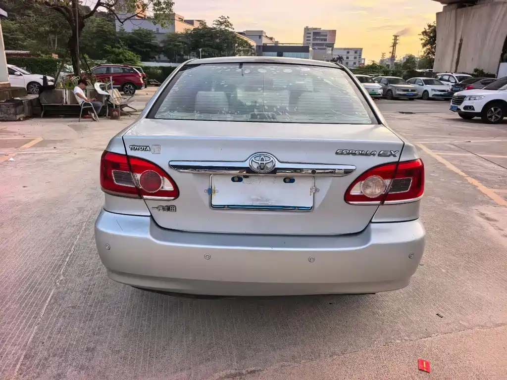 Toyota Corolla — миниатюра 4