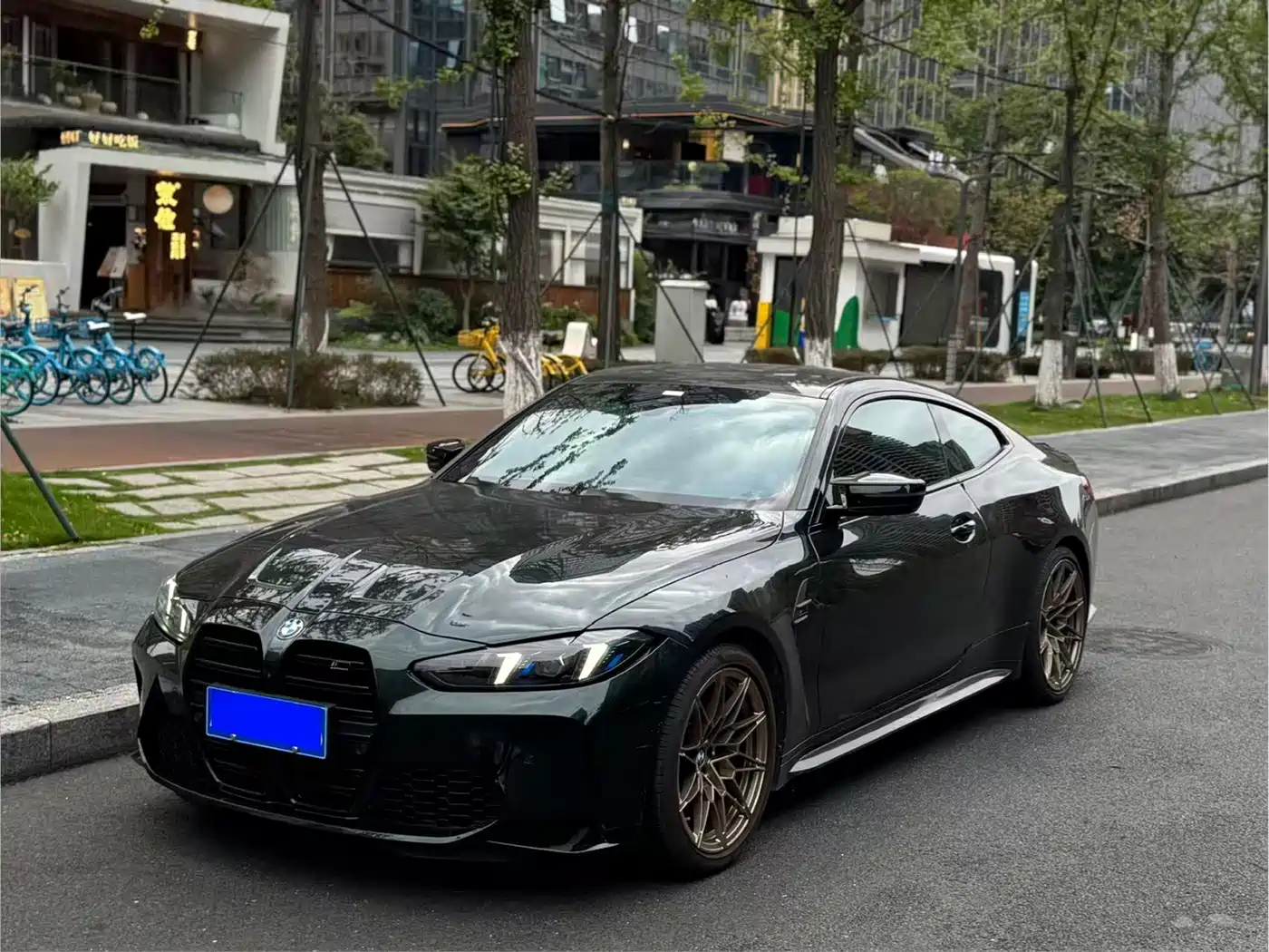 宝马M4 2024款 M4双门轿跑车 M xDrive 雷霆版 2024