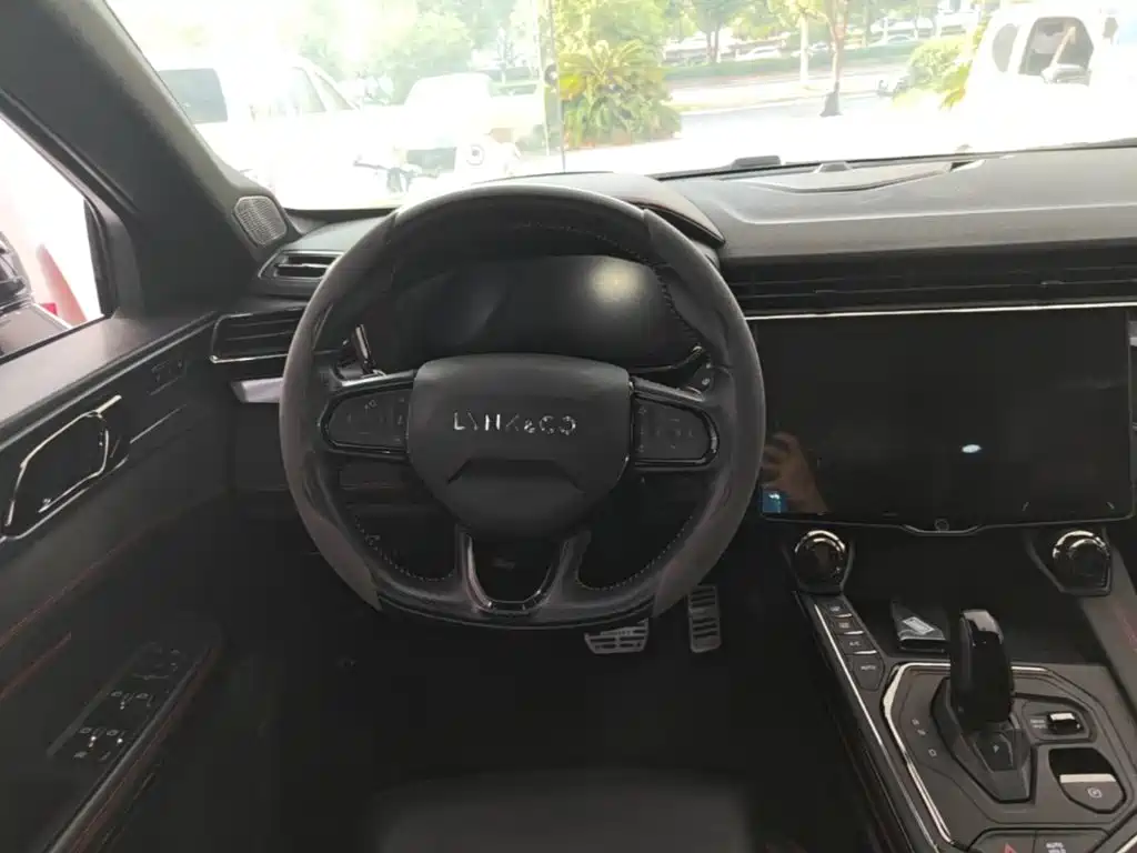 Lynk & Co 05 — миниатюра 11