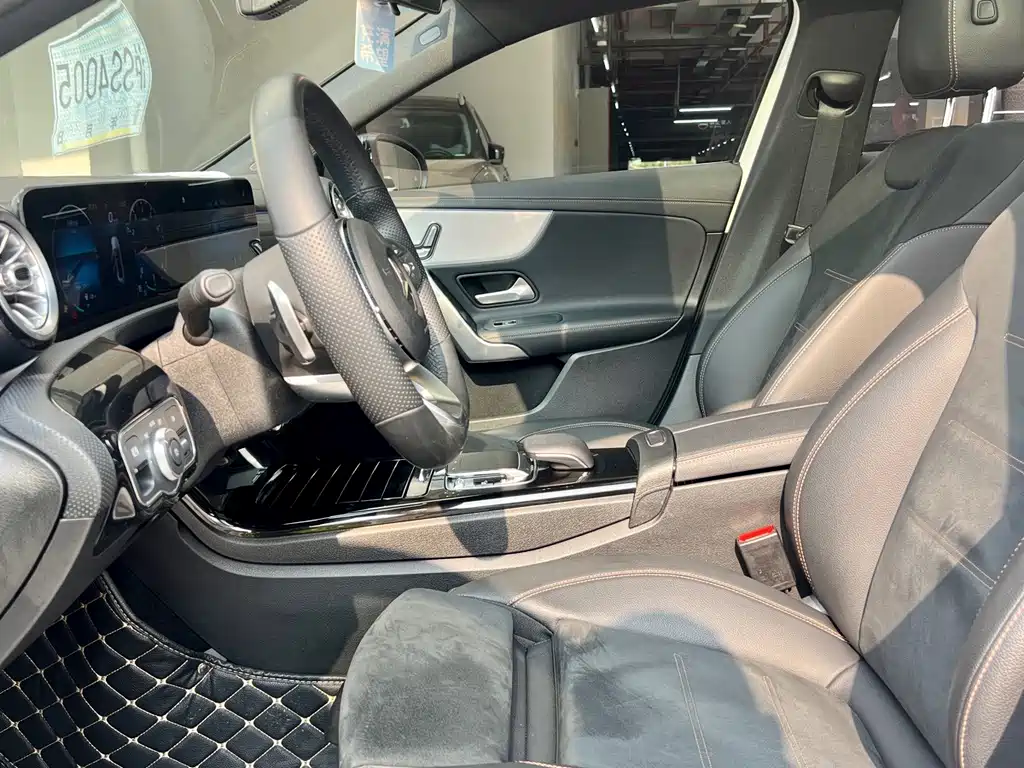 Mercedes-Benz A-Class — миниатюра 8