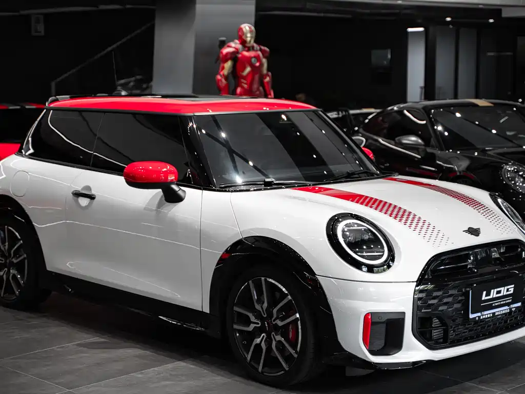 MINI JCW