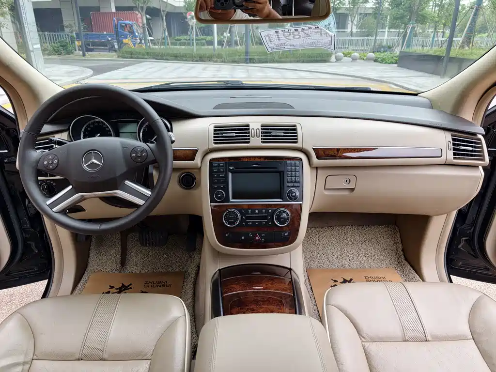 Mercedes-Benz R-Class — миниатюра 12