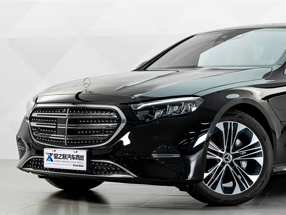 Mercedes-Benz E-Class — миниатюра 3