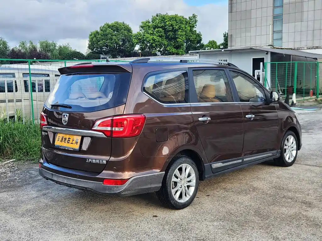 Baojun 730 1.5L Manual Comfort Type 7 seats China V, фото 4