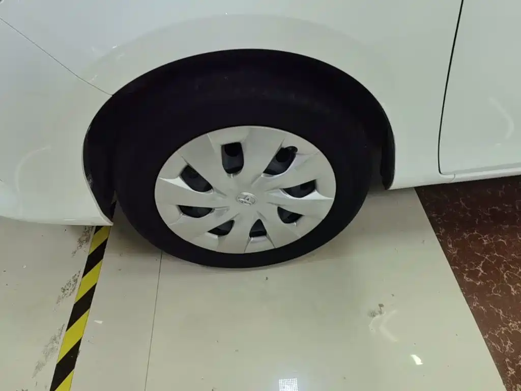 Toyota Vios FS — миниатюра 23