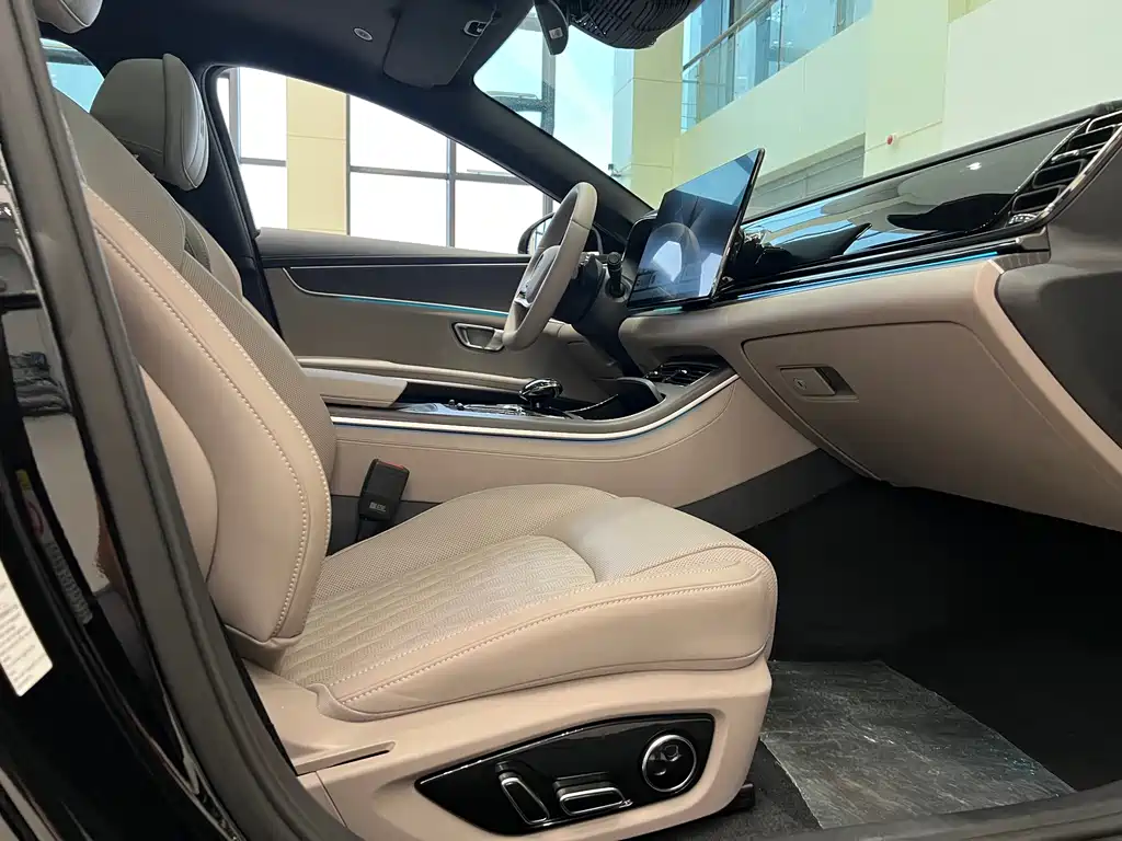 BYD Han — миниатюра 10