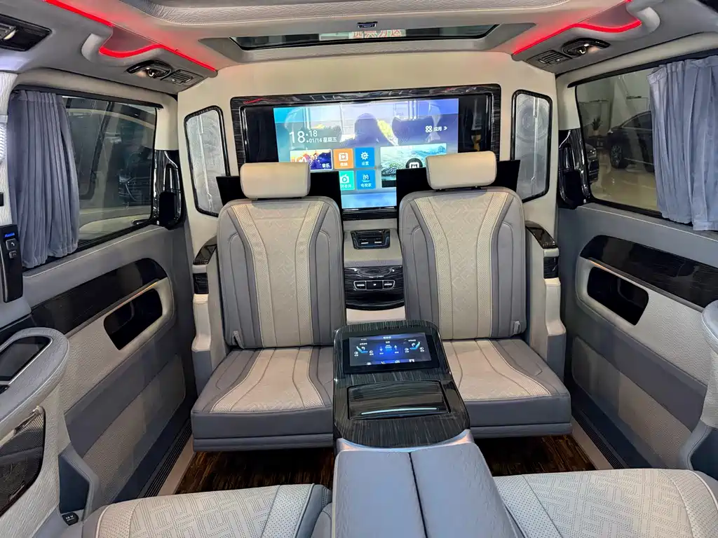 Mercedes-Benz V-Class V 260 L Premium Extended Edition China V, фото 11