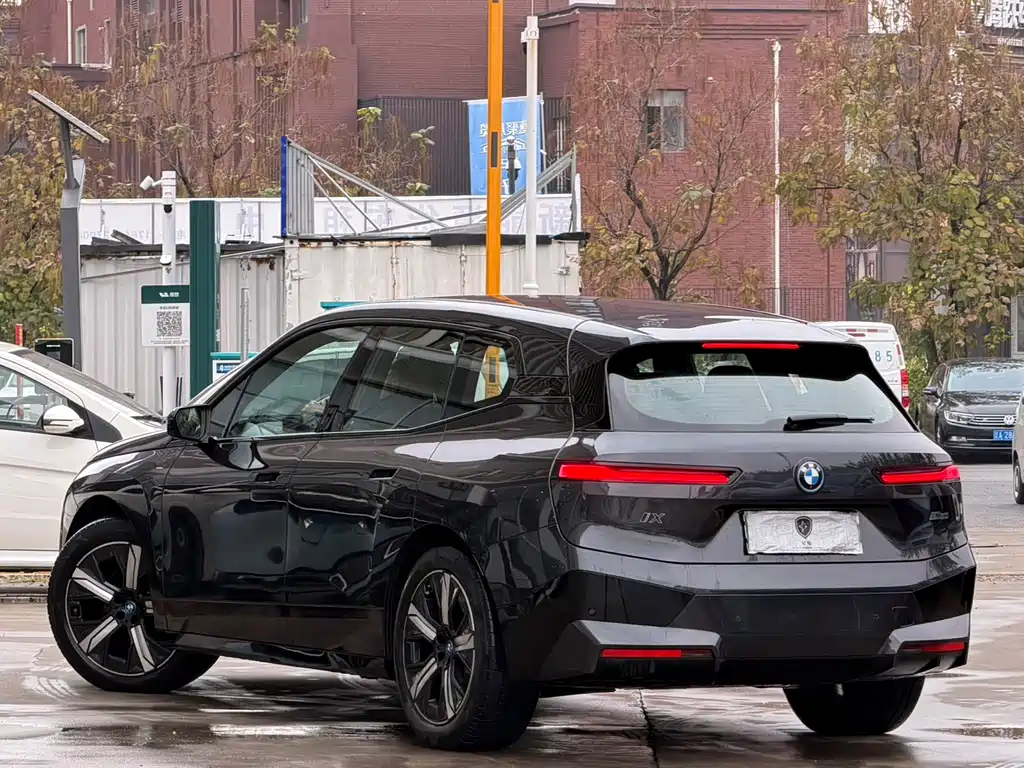 BMW iX — миниатюра 5