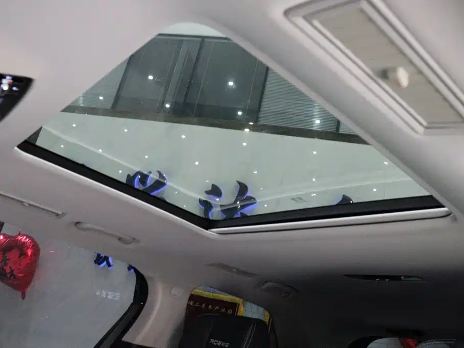 Roewe iMAX8 — миниатюра 9