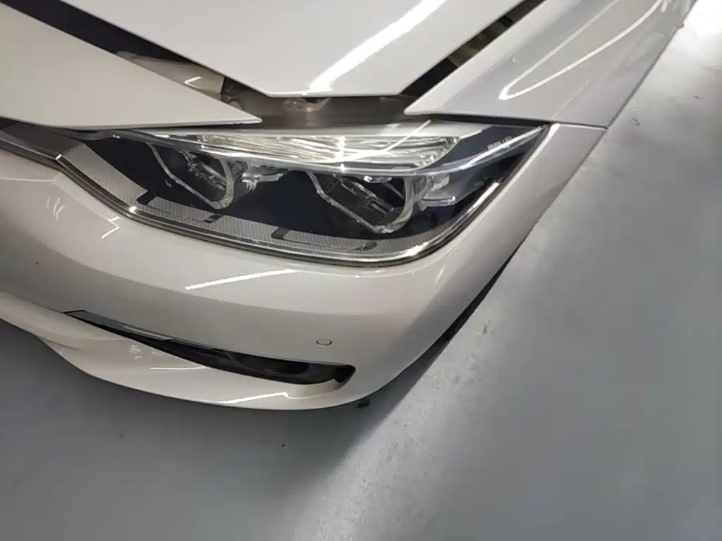 BMW 3 Series — миниатюра 24