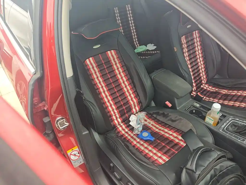 Volkswagen Golf — миниатюра 25