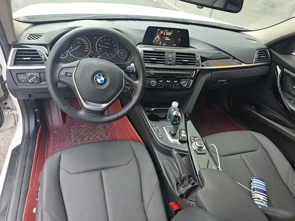 BMW 3 Series — миниатюра 10