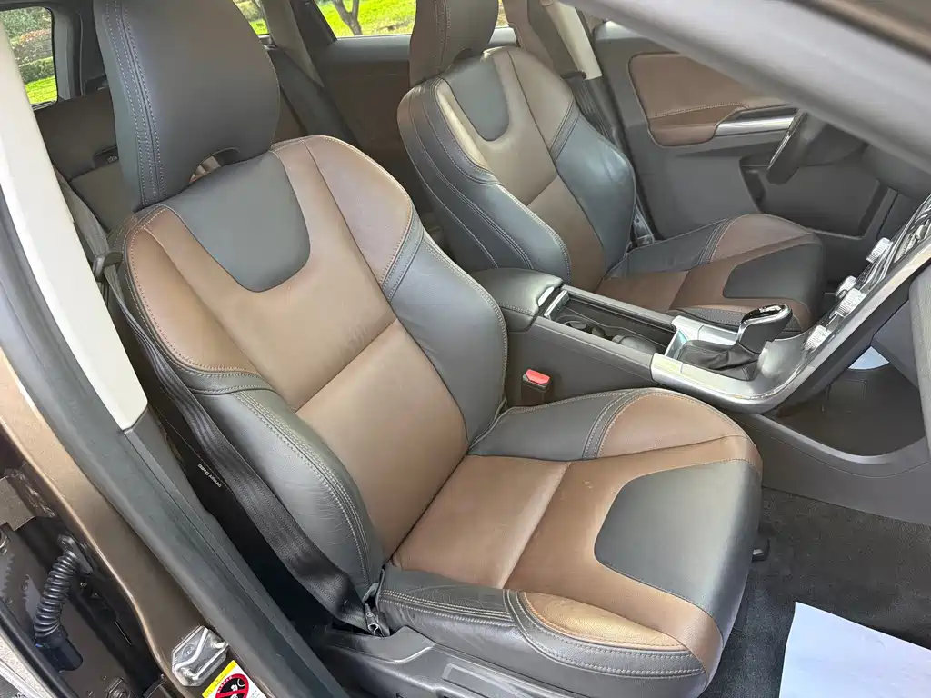 Volvo XC60 — миниатюра 34