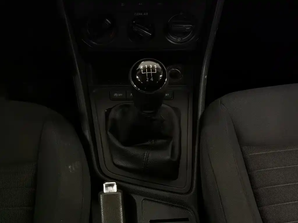 Volkswagen Lavida — миниатюра 13